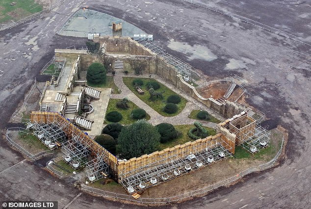 image-54 Série de Harry Potter revela cenários icônicos em novas fotos