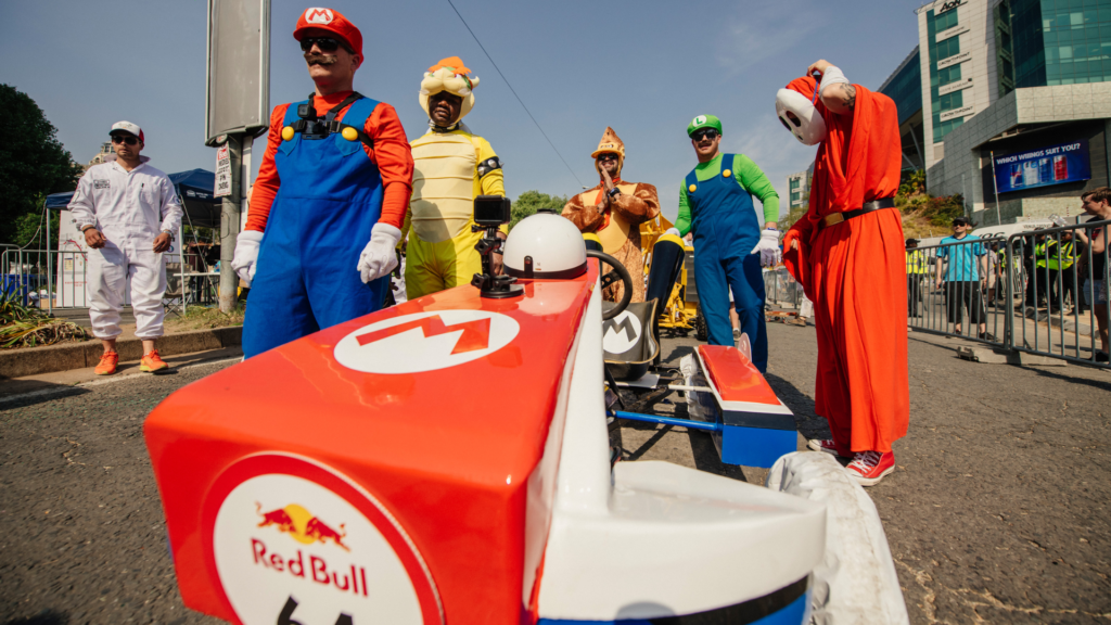 Post-LazCult-34-1024x576 Red Bull Ladeira Abaixo volta a São Paulo com edição geek