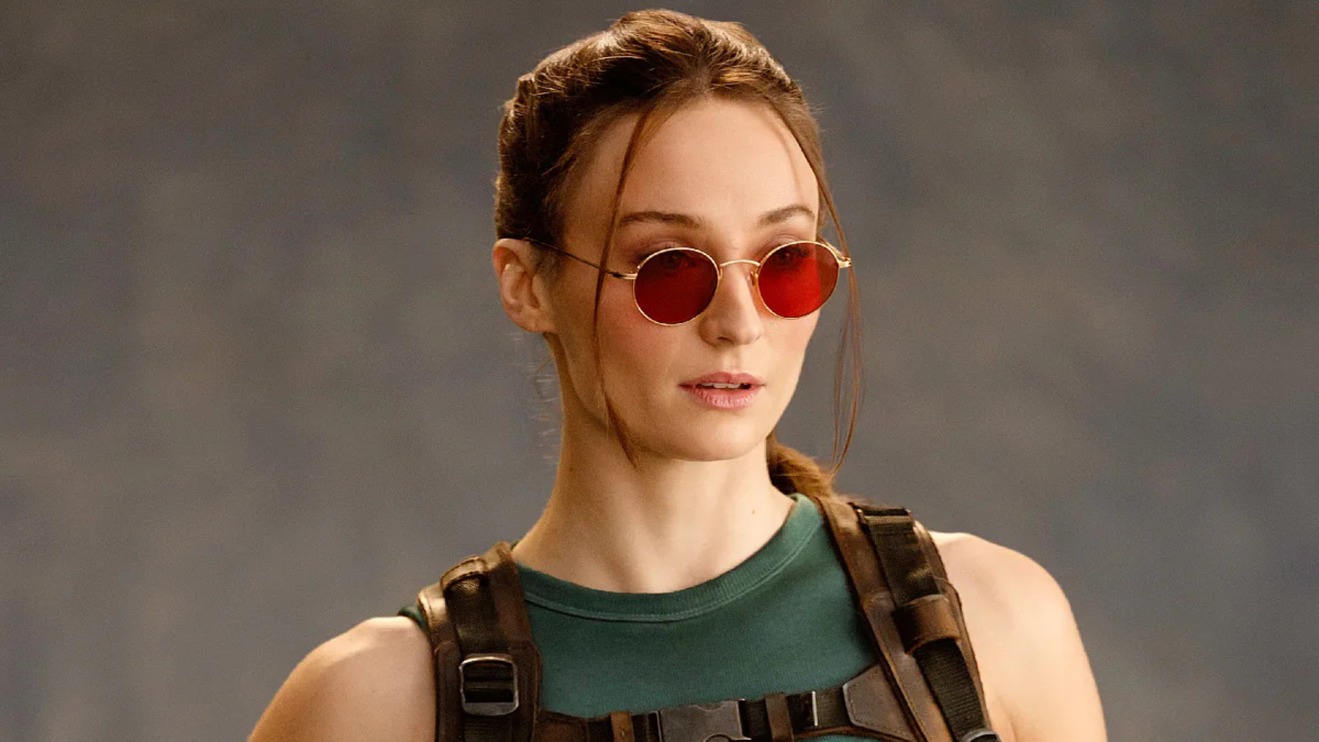Tomb Raider pausa gravações após lesão de Sophie Turner