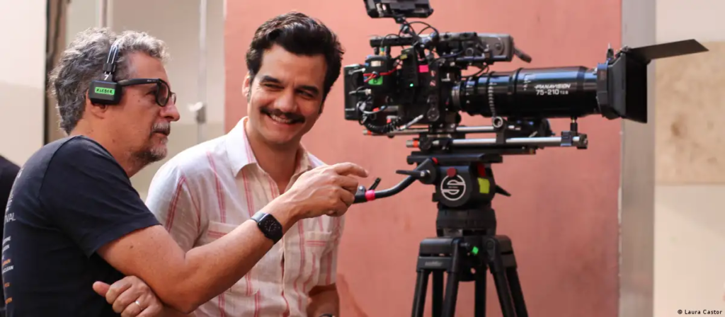 image-30-1024x448 O Agente Secreto | Crítica do filme com Wagner Moura