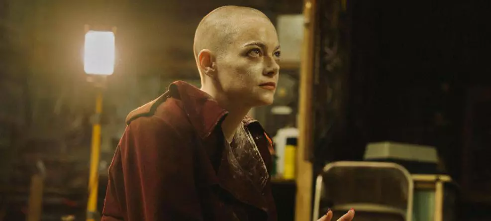 image-33 Bugonia filme crítica completa do novo longa de Yorgos Lanthimos