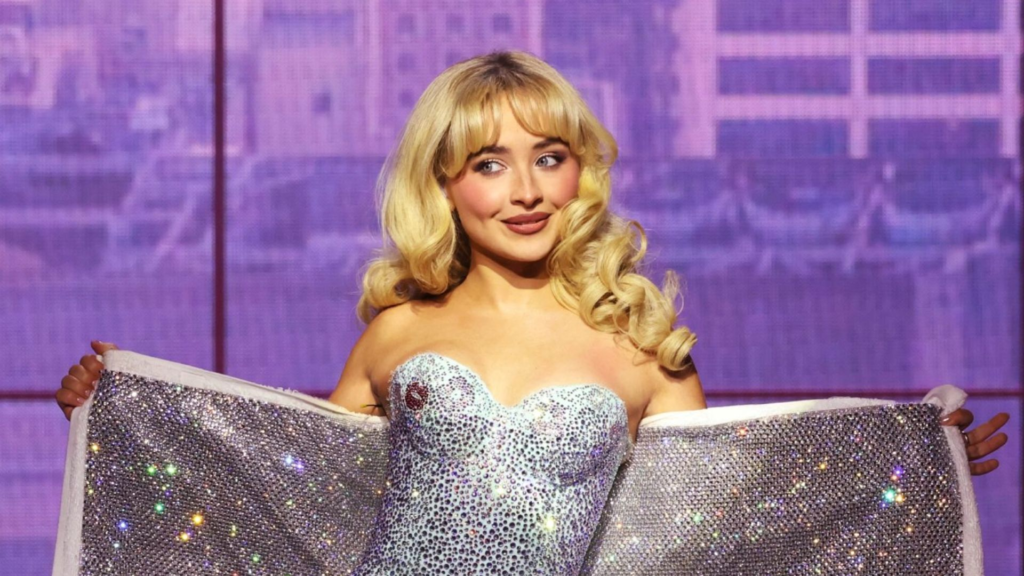 image-44-1024x576 Sabrina Carpenter lidera Lollapalooza 2026 e vira fenômeno