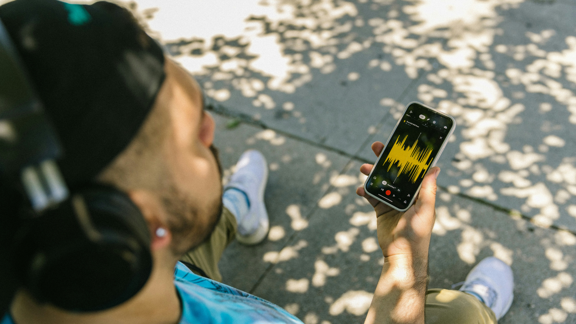 Como uma música vira hit hoje: entenda a nova lógica do streaming e das redes sociais