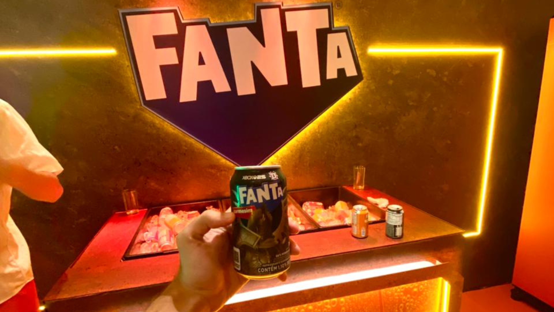 Fanta e Xbox apostam em experiência gamer no Brasil com latas temáticas e novo sabor exclusivo