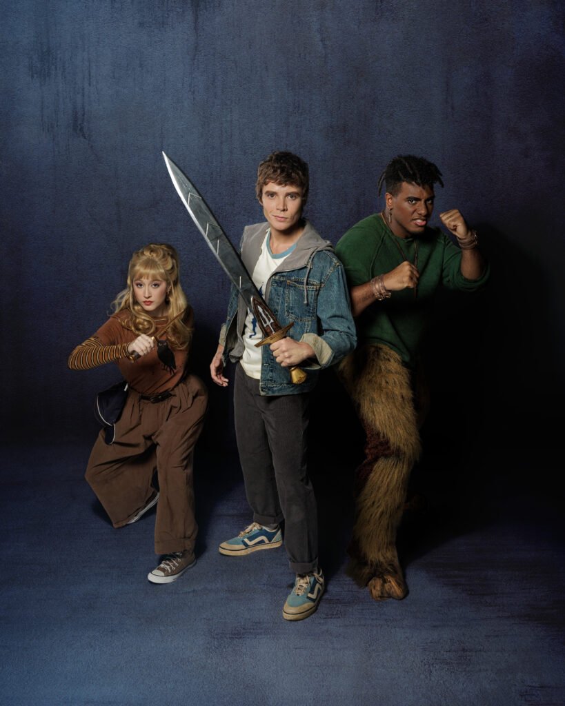 Mariana-Joao-e-Thales-819x1024 Percy Jackson: musical ganha novas fotos do elenco caracterizado